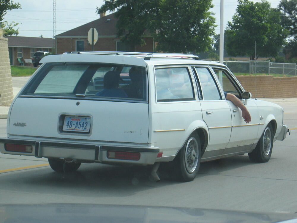 Hoodlums return from Breakfast