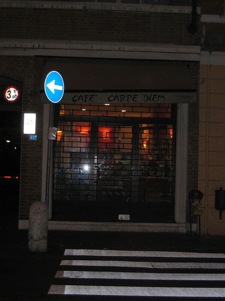 Carpe Diem Cafe, Modena