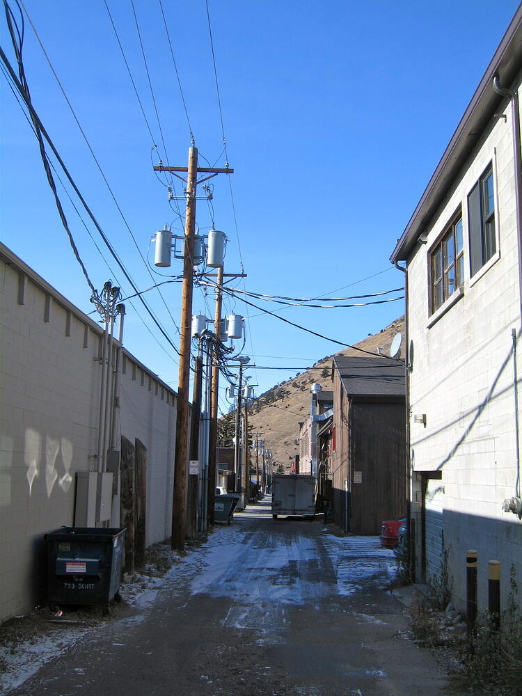 alley north view