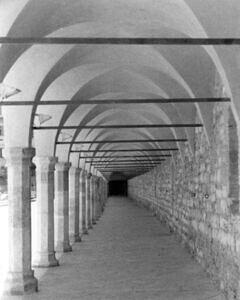 Assisi_Portico.jpg