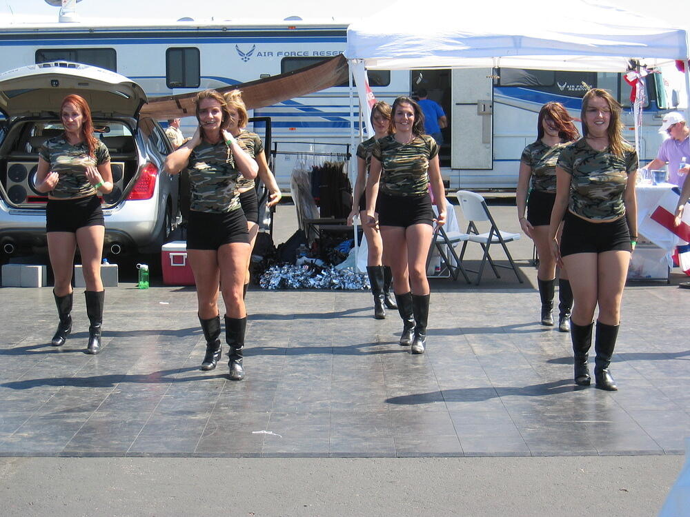 Dancing Girls