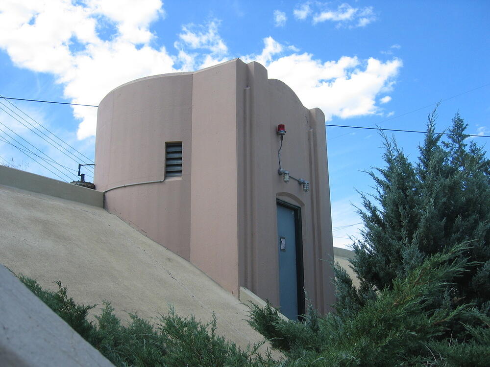 Hut