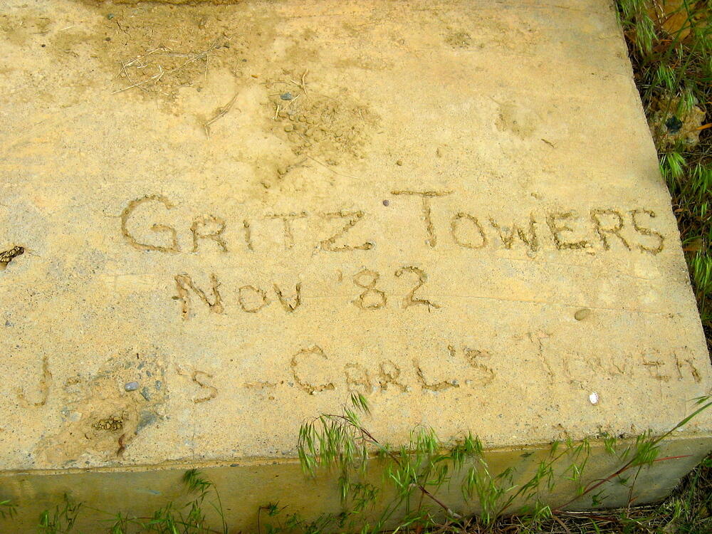 J___'s-Carl's Tower