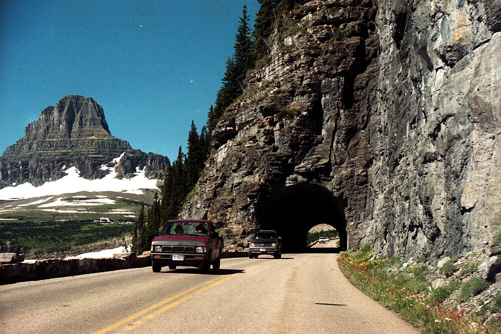 Tunnel