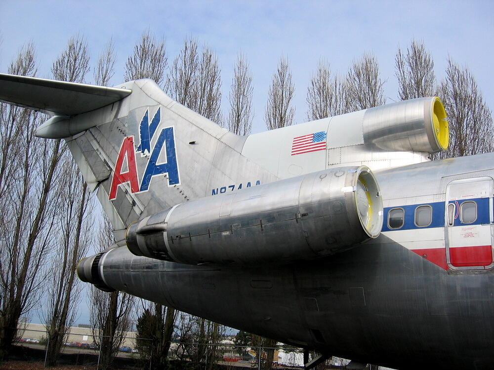 727 Tail