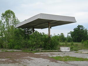 Abandoned Petrol Station: Cairo, Illinois