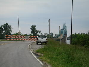 Closed Mississippi River Bridge: Cairo, Illinois