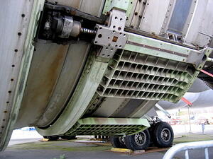 Thrust Reverser Cascading Vanes